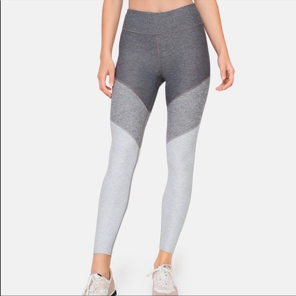 Outdoor Voices 7/8 Springs Legging - Graphite/Ash/Dove Grey Small
